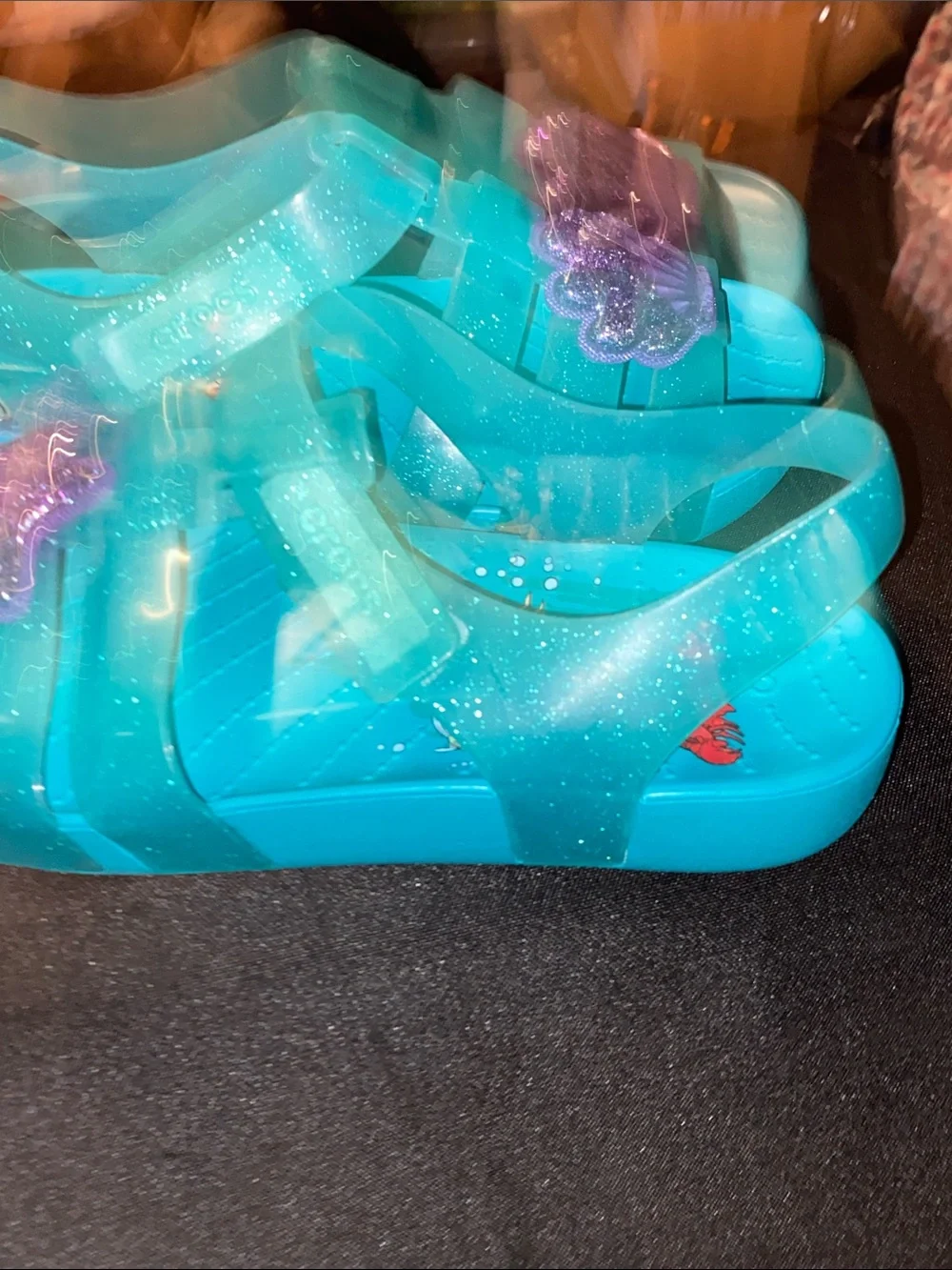 CROCS LITTLE MERMAID GIRLS/ WO SIZE 5 TURQUOISE SPARKLY HOOK LOOP STRAPS SANDALS